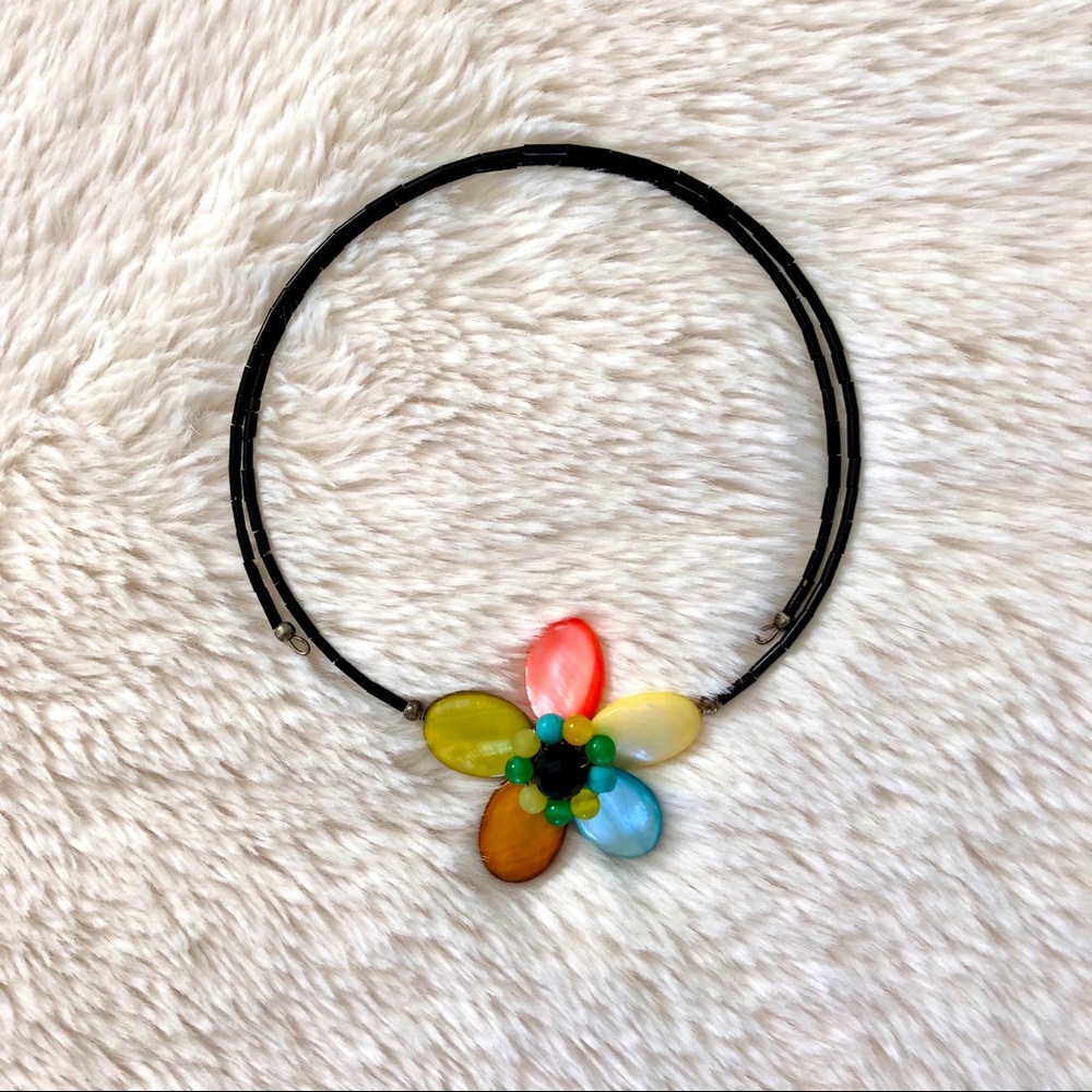 Flower choker beaded necklace